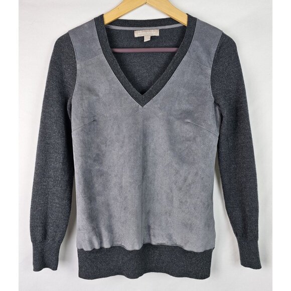 Banana Republic Women's Sweater Size XS Gray V-Neck Wool Blend Suede Front Top - Picture 1 of 10